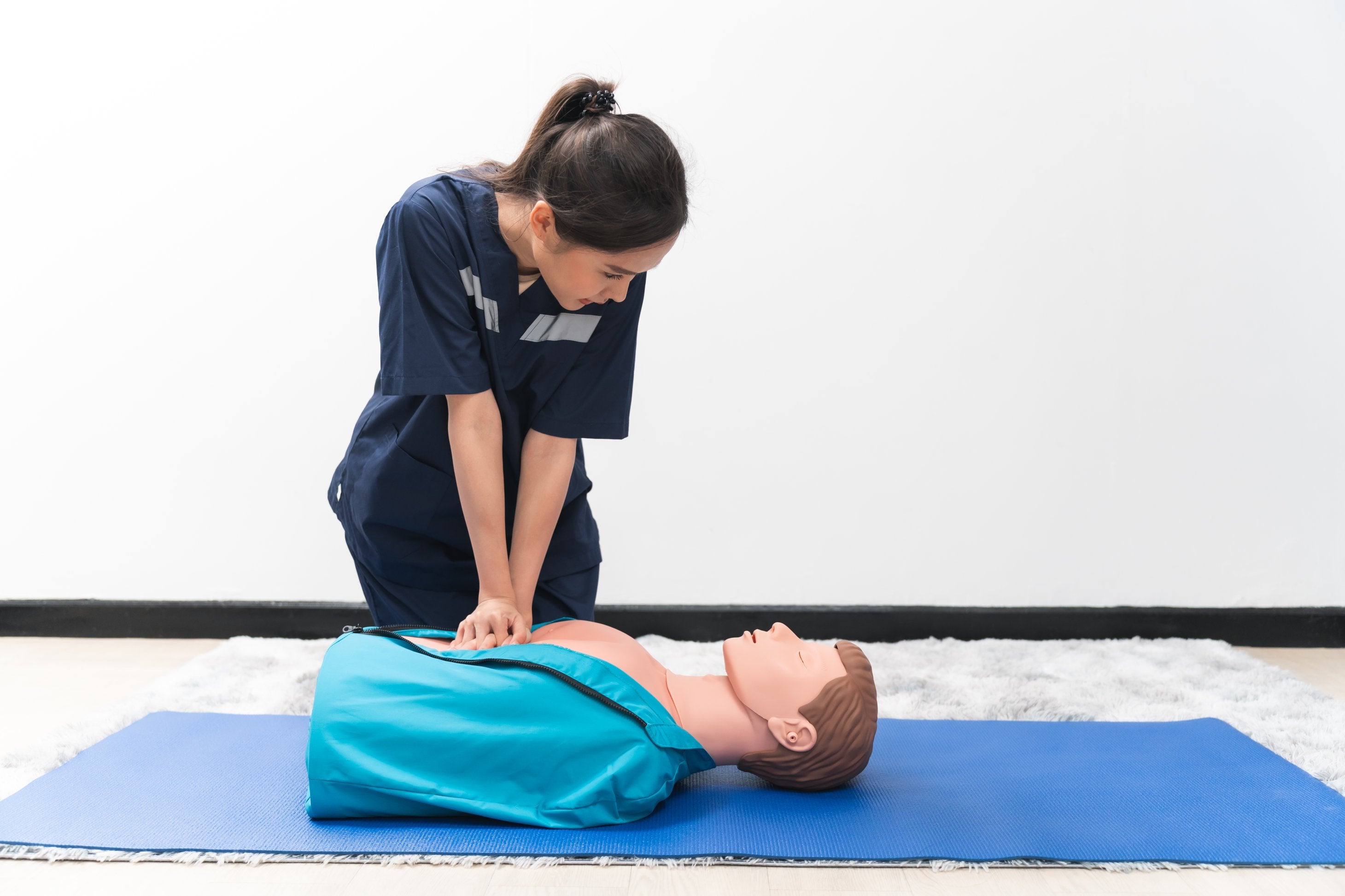 Cardiopulmonary resuscitation and first aid - ComplyPlus™ - The Mandatory Training Group UK -