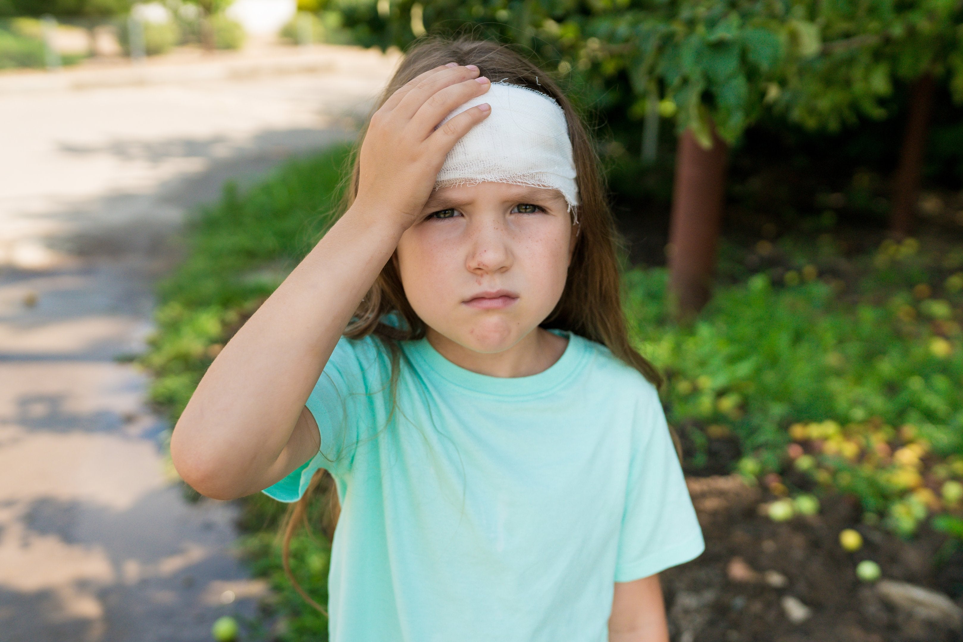 First aid for serious head injuries in children and babies