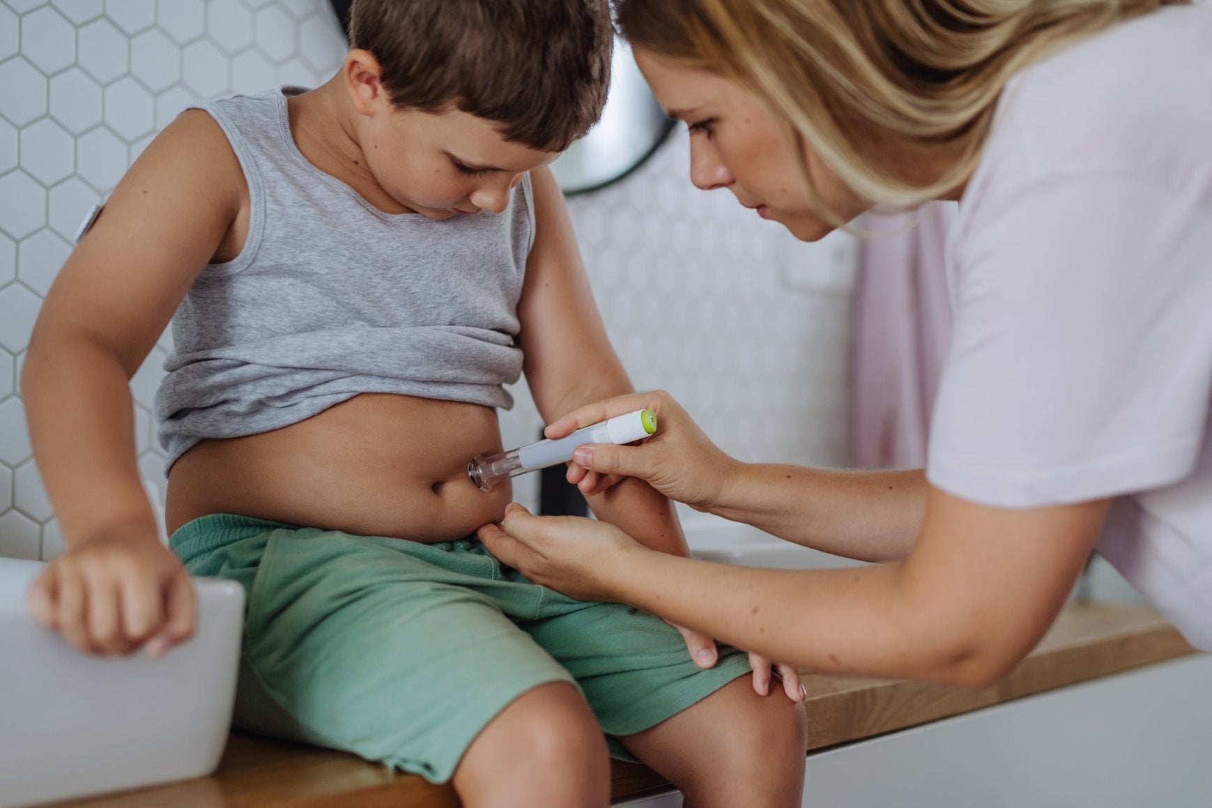 First aid for diabetic emergencies in children and babies