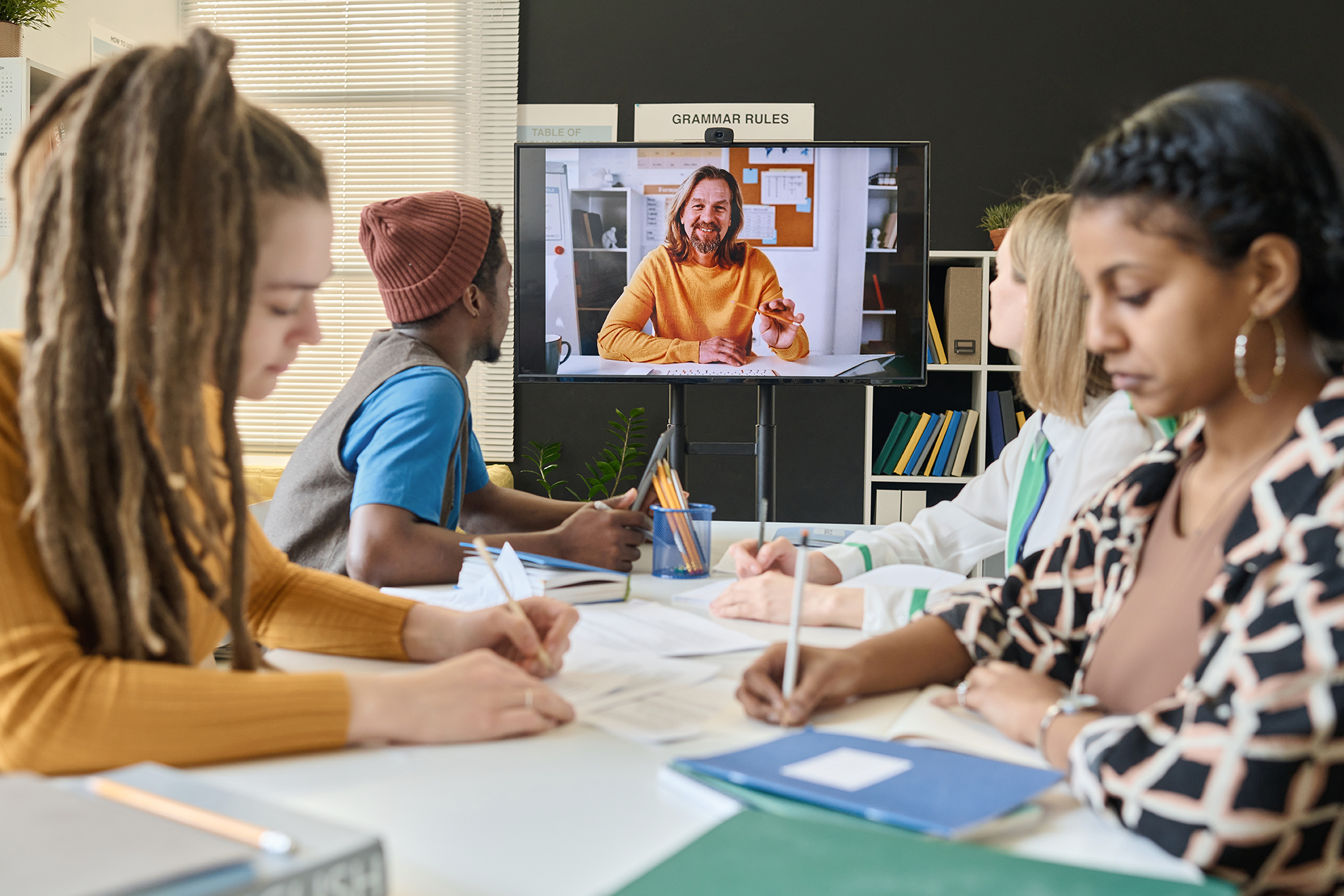 Explore Virtual Learning Environments: Transform Your Educational Journey - The Mandatory Training Group UK -