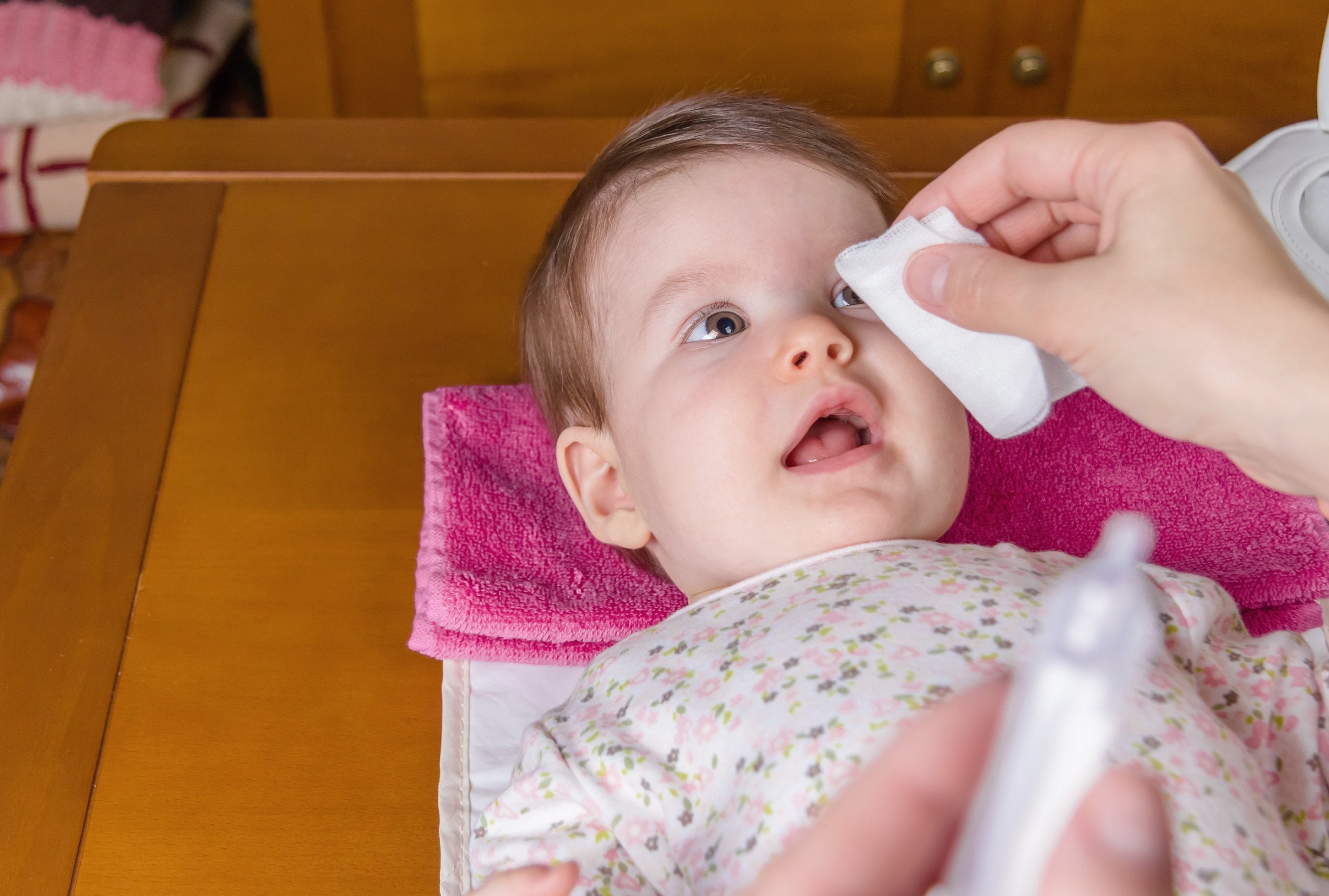 First aid for eye injuries in children & babies