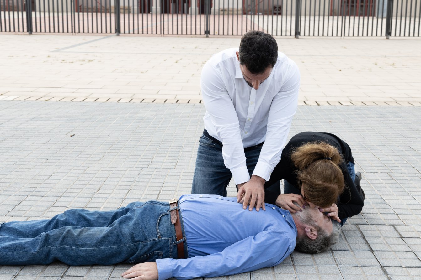 First aid treatment for cardiac arrest
