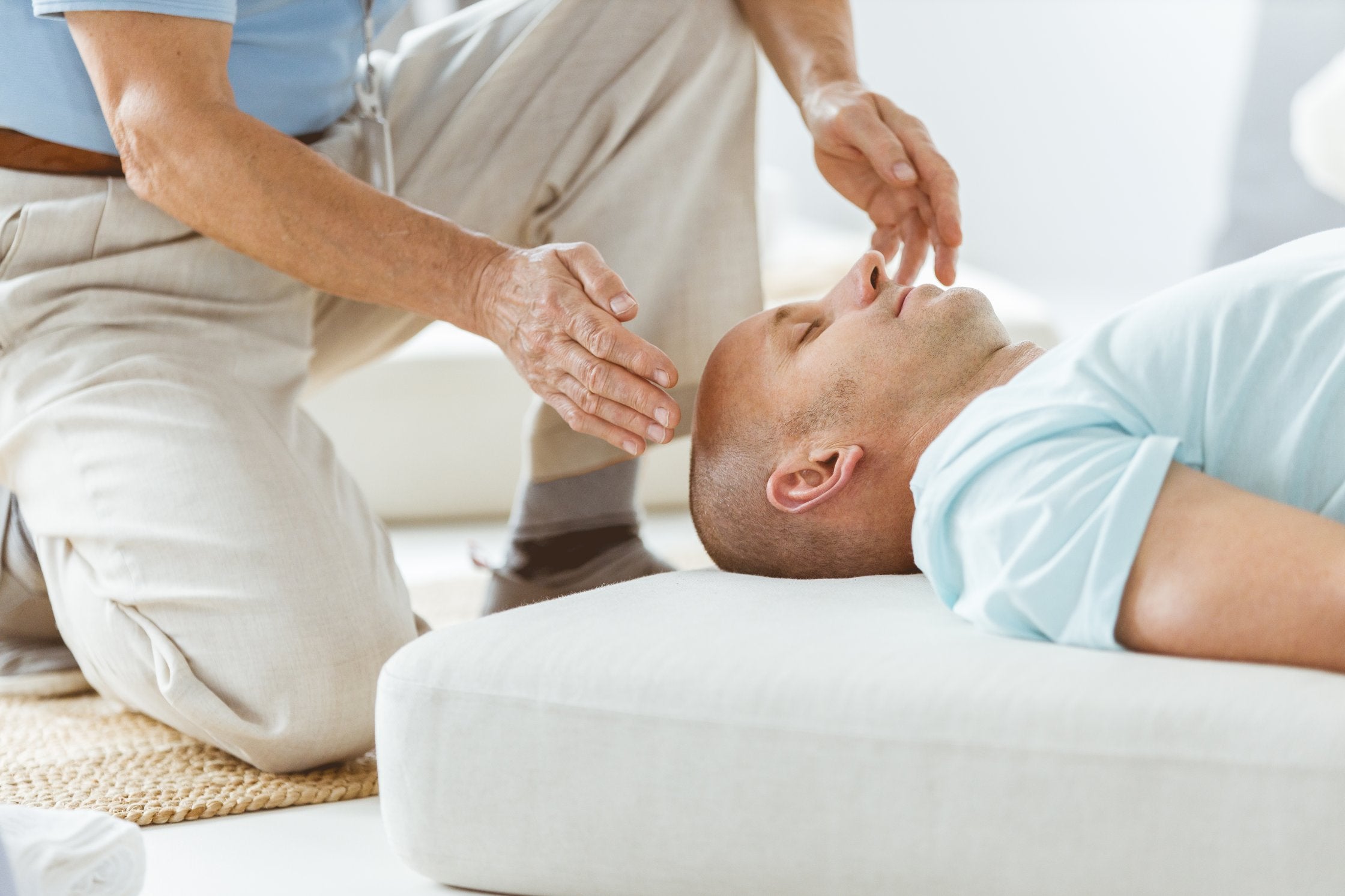 First aid treatment for concussion - ComplyPlus™ - The Mandatory Training Group UK -