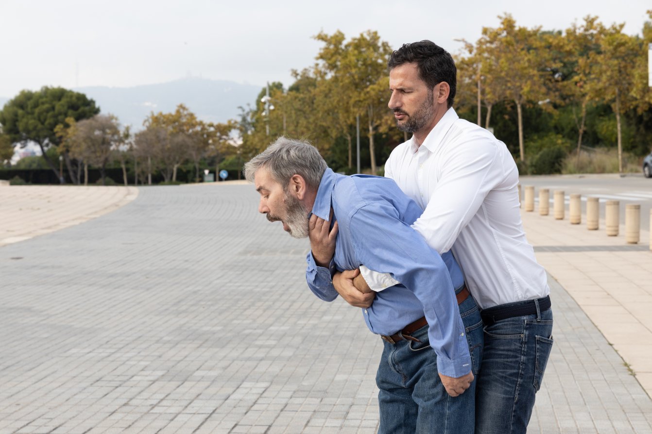 First aid treatment for choking adults - ComplyPlus™ - The Mandatory Training Group UK -