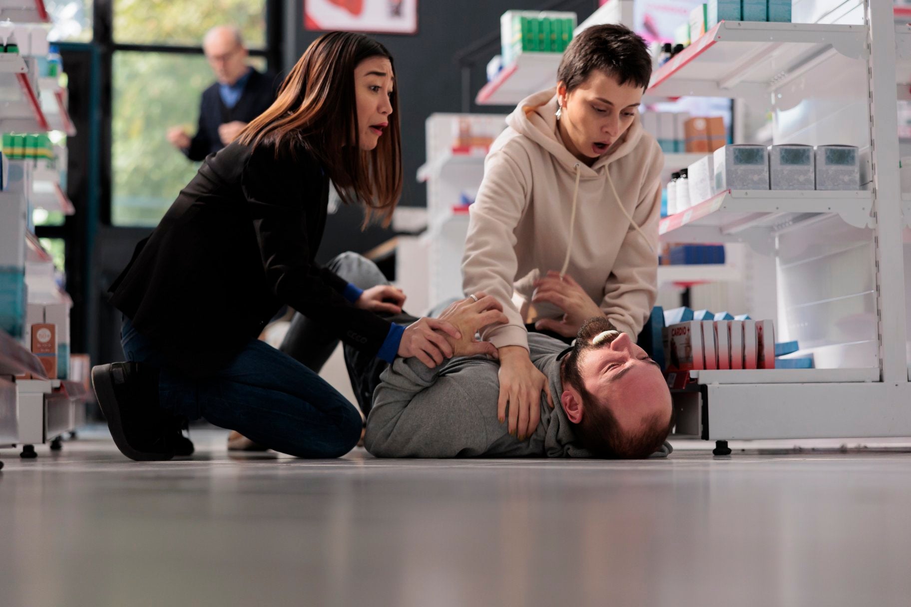 First aid treatment for seizures - ComplyPlus™ - The Mandatory Training Group UK -