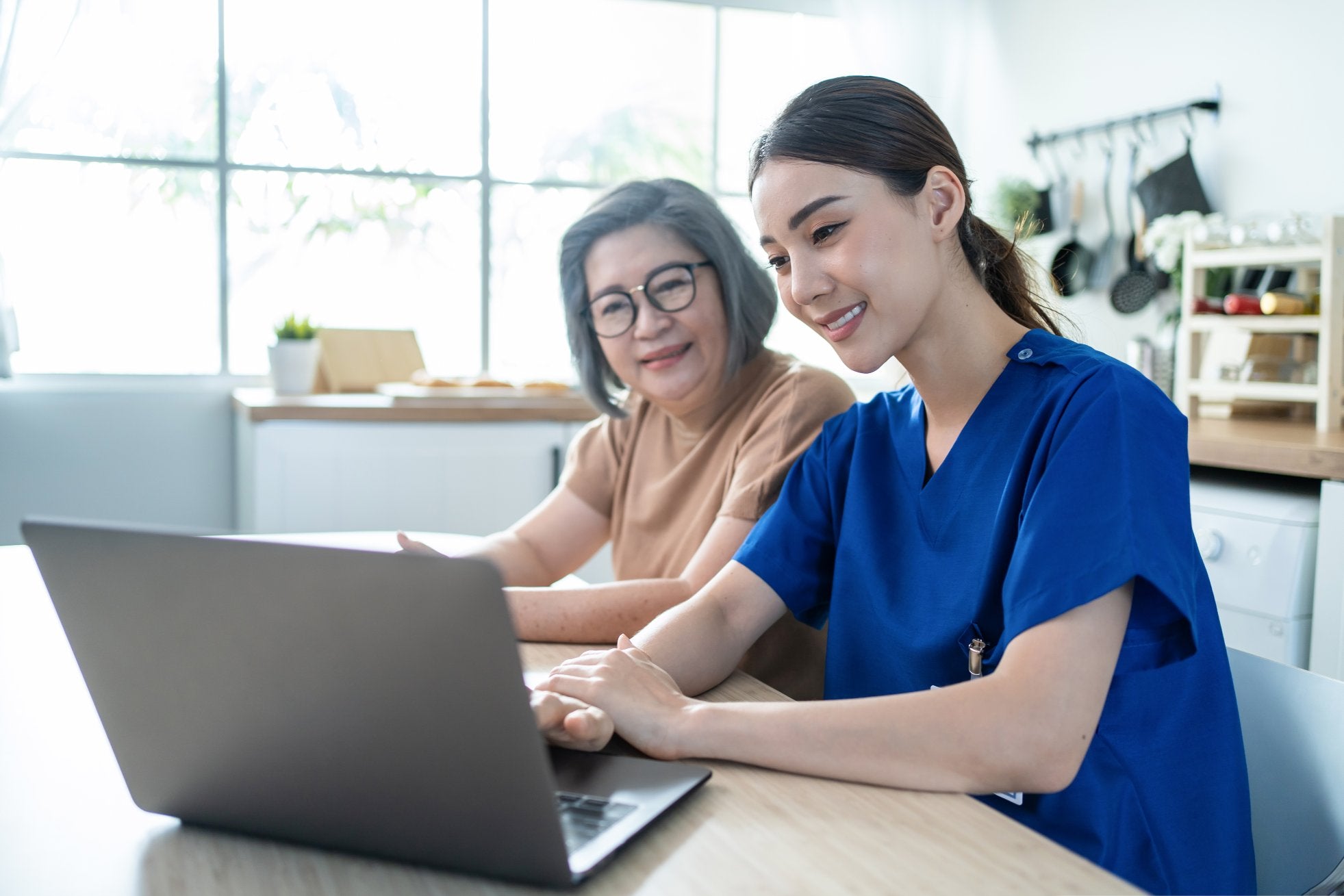 Free online health & social care courses & training - ComplyPlus™ - The Mandatory Training Group UK -