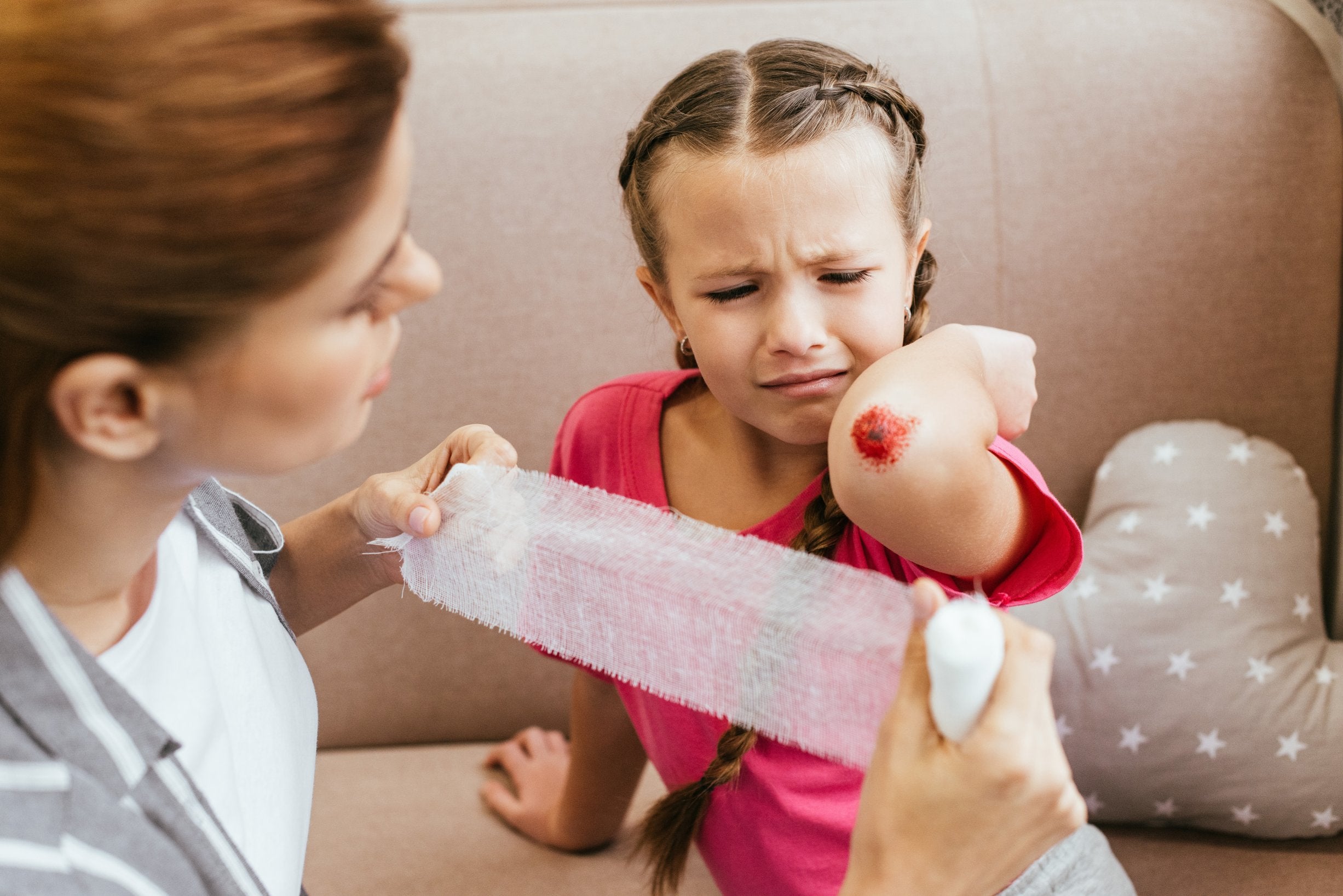 First aid for blood loss in children and babies - ComplyPlus LMS™ - The Mandatory Training Group UK -