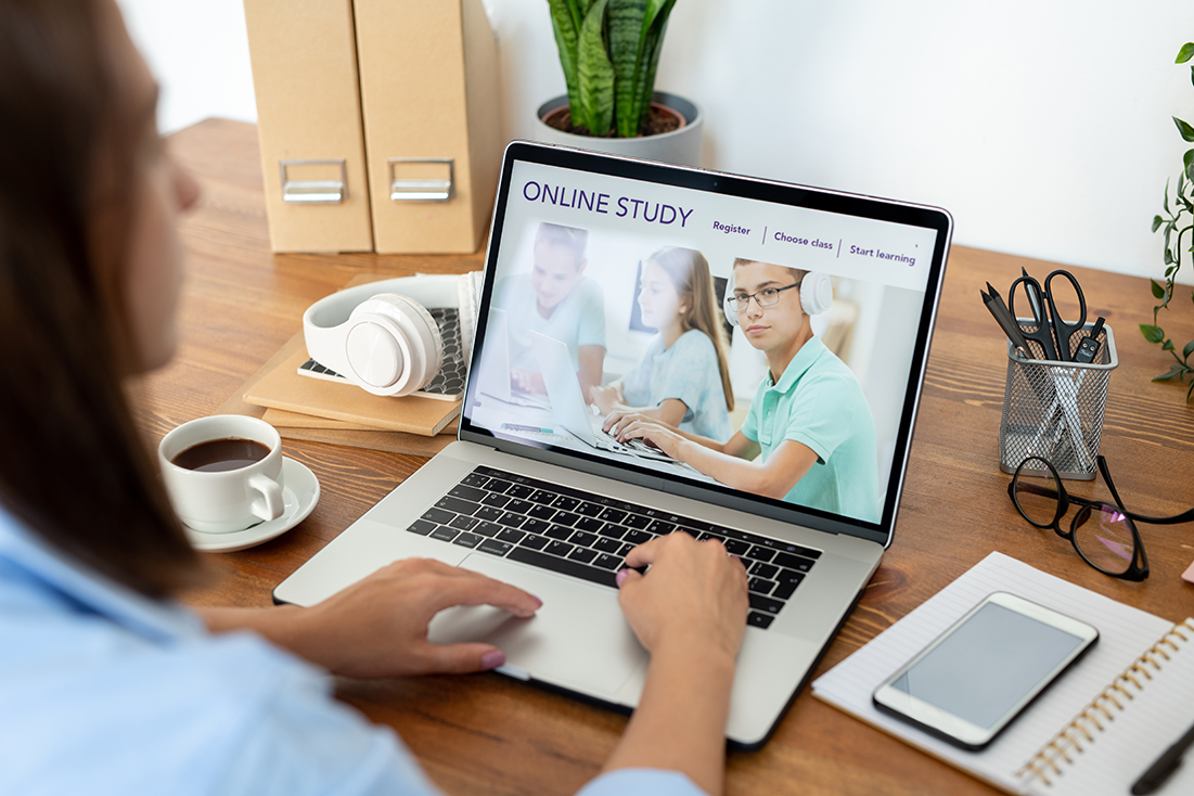Building a digital-first training strategy for today’s workforce - ComplyPlus™- The Mandatory Training Group UK - 