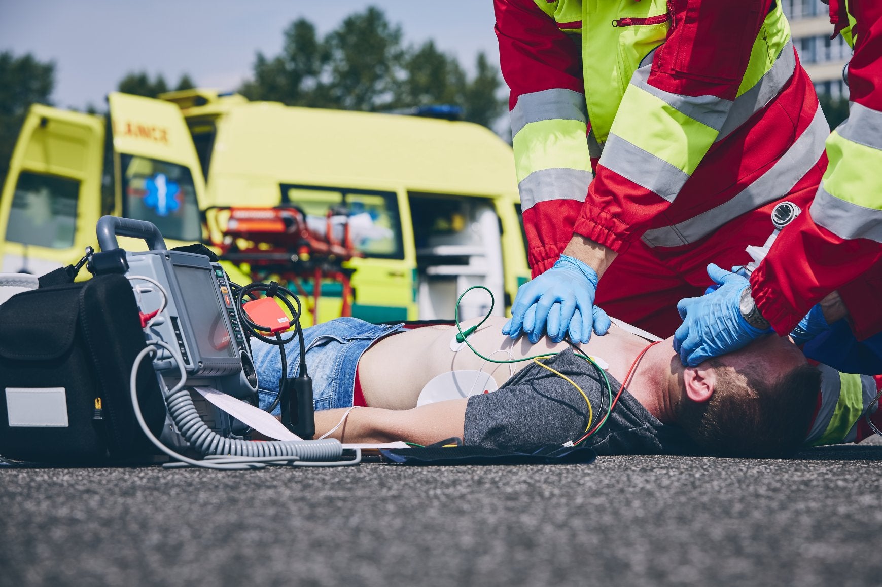 Emergency life saving procedures: First aid skills
