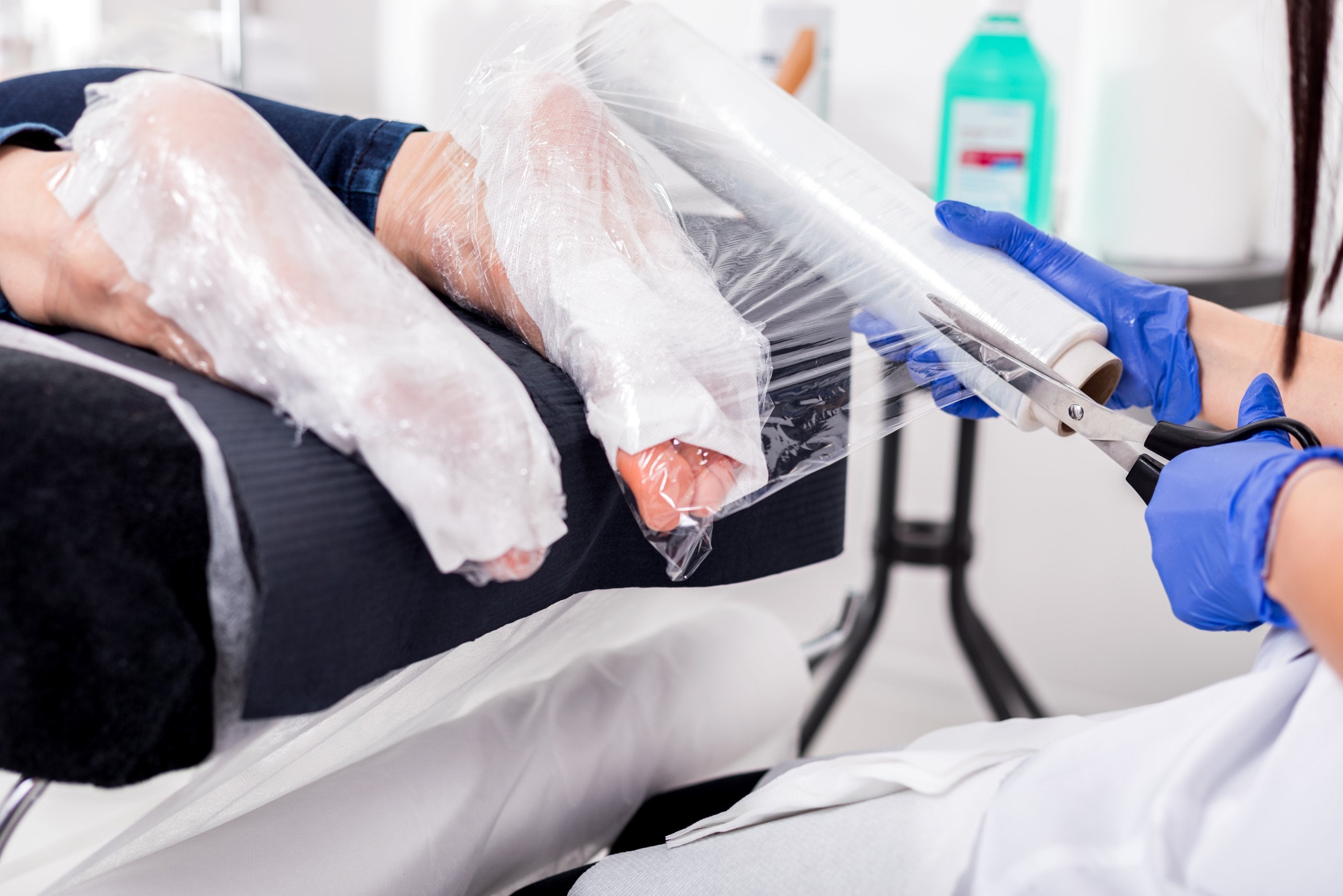 First aid treatment for an accidental amputation - ComplyPlus LMS™ - The Mandatory Training Group UK -