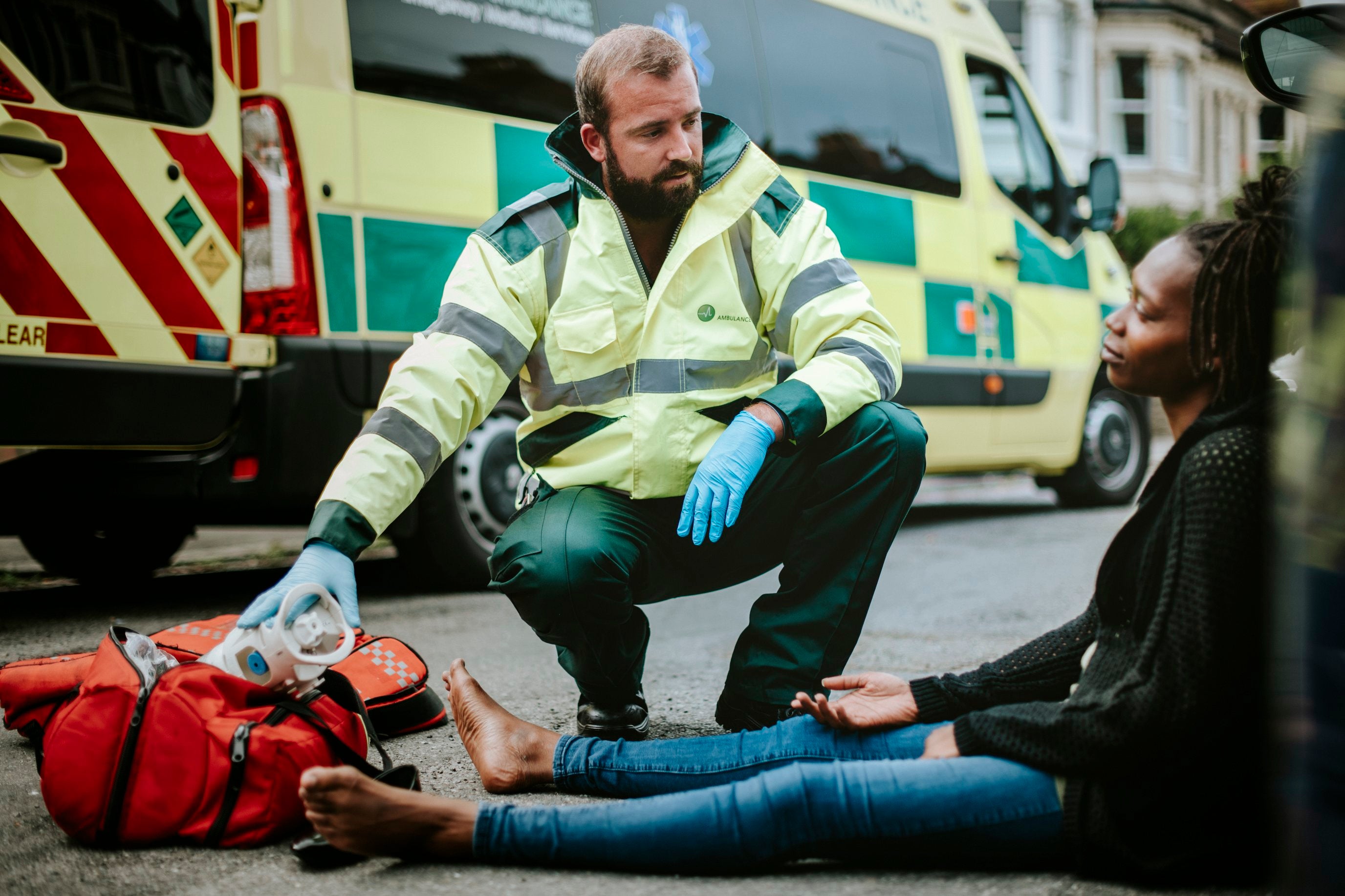 First aid for an unconscious casualty - ComplyPlus LMS™ - The Mandatory Training Group UK -