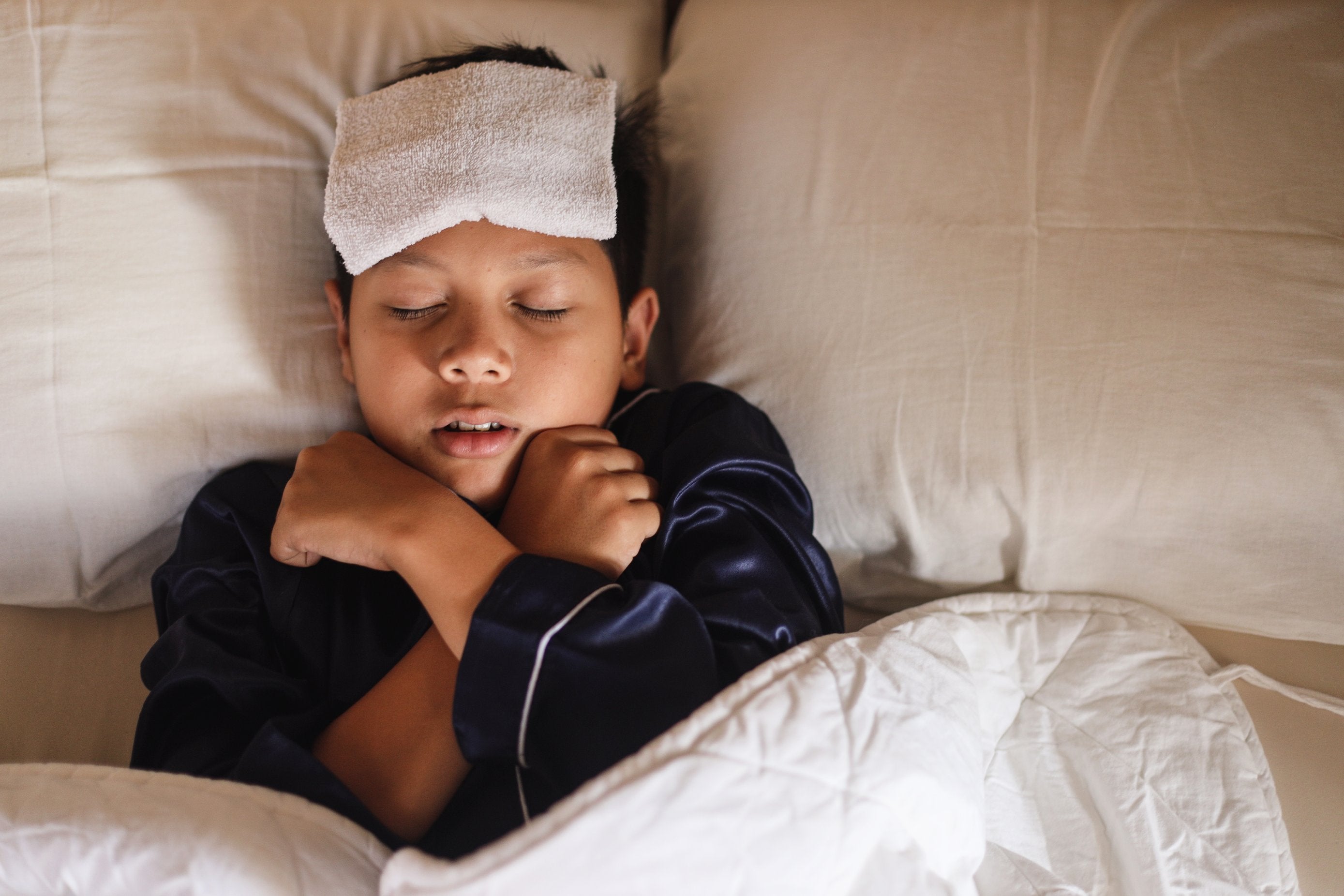 First aid treatment for an unwell child - ComplyPlus LMS™ - The Mandatory Training Group UK -