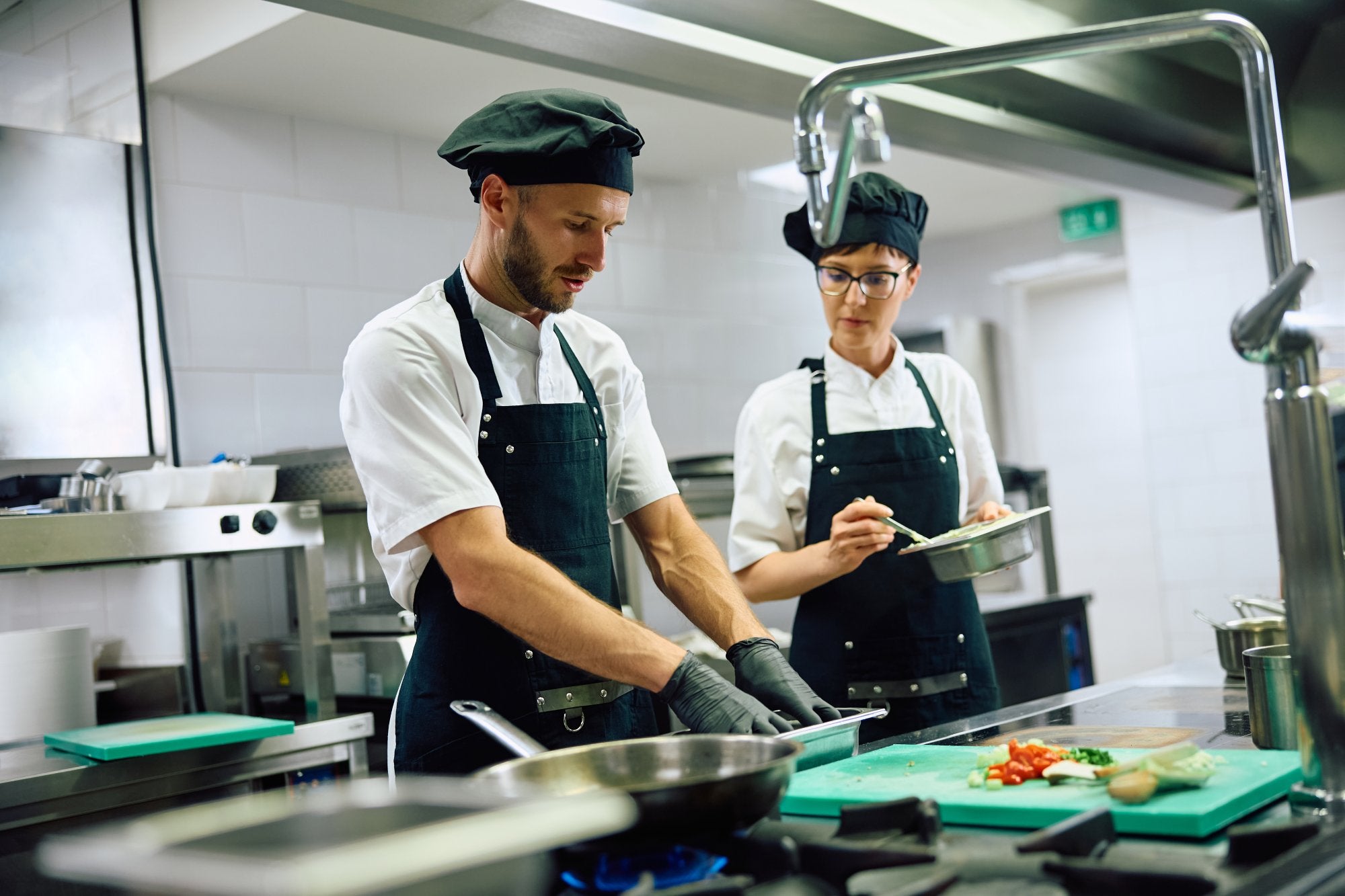 Food Hygiene Regulations 2006 - ComplyPlus™ - The Mandatory Training Group UK -