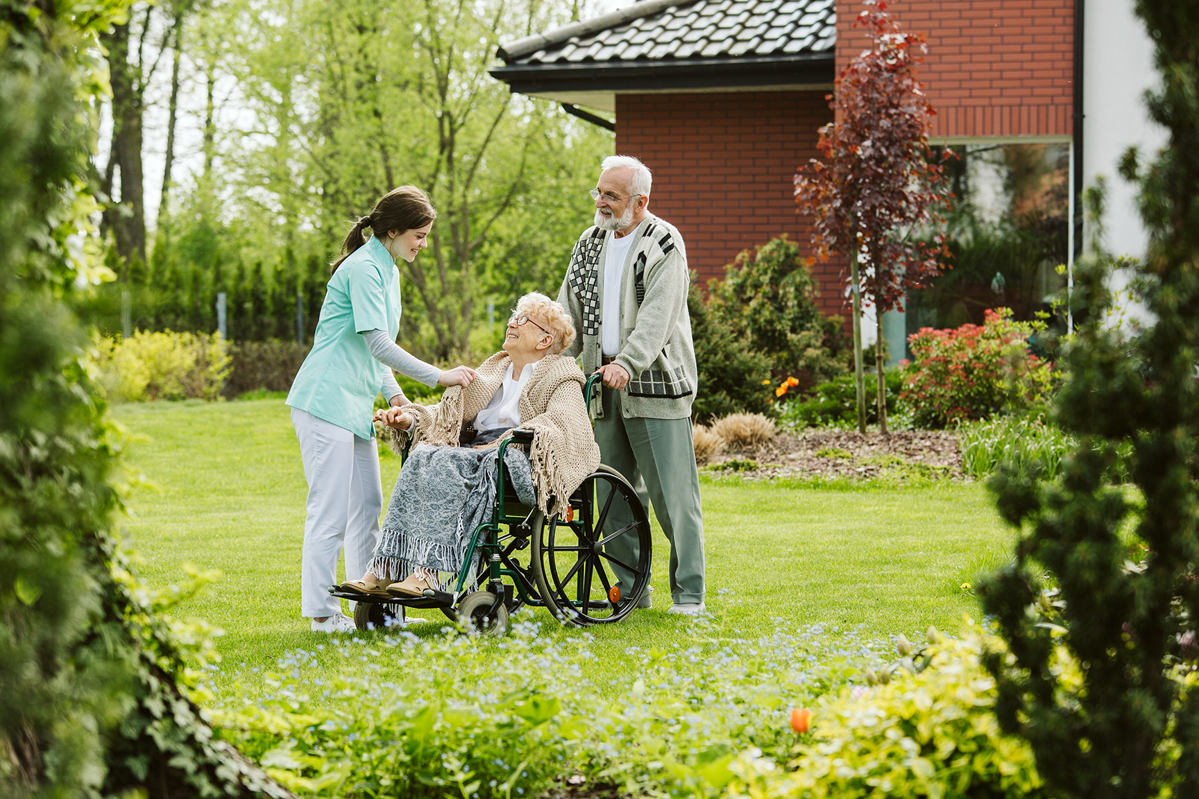 Mandatory care worker courses and training: CQC requirements - The Mandatory Training Group UK -