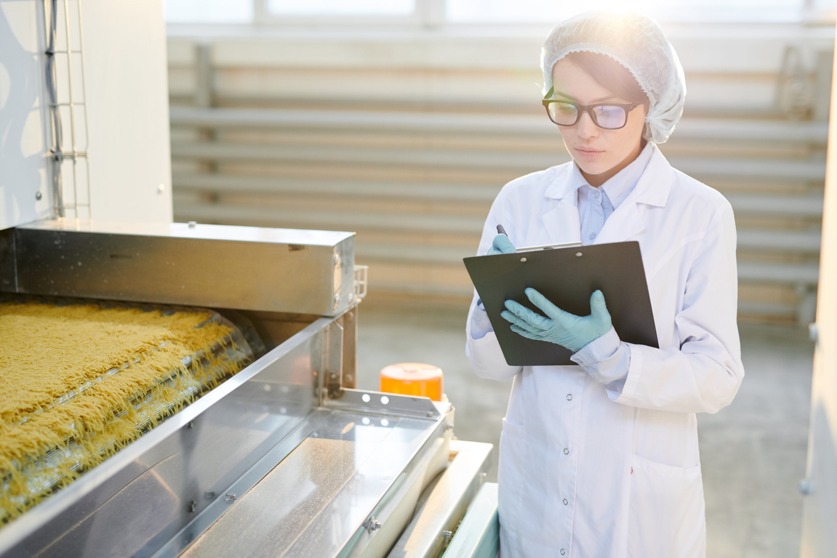 Role of the Food Standards Agency - ComplyPlus™ - The Mandatory Training Group UK -