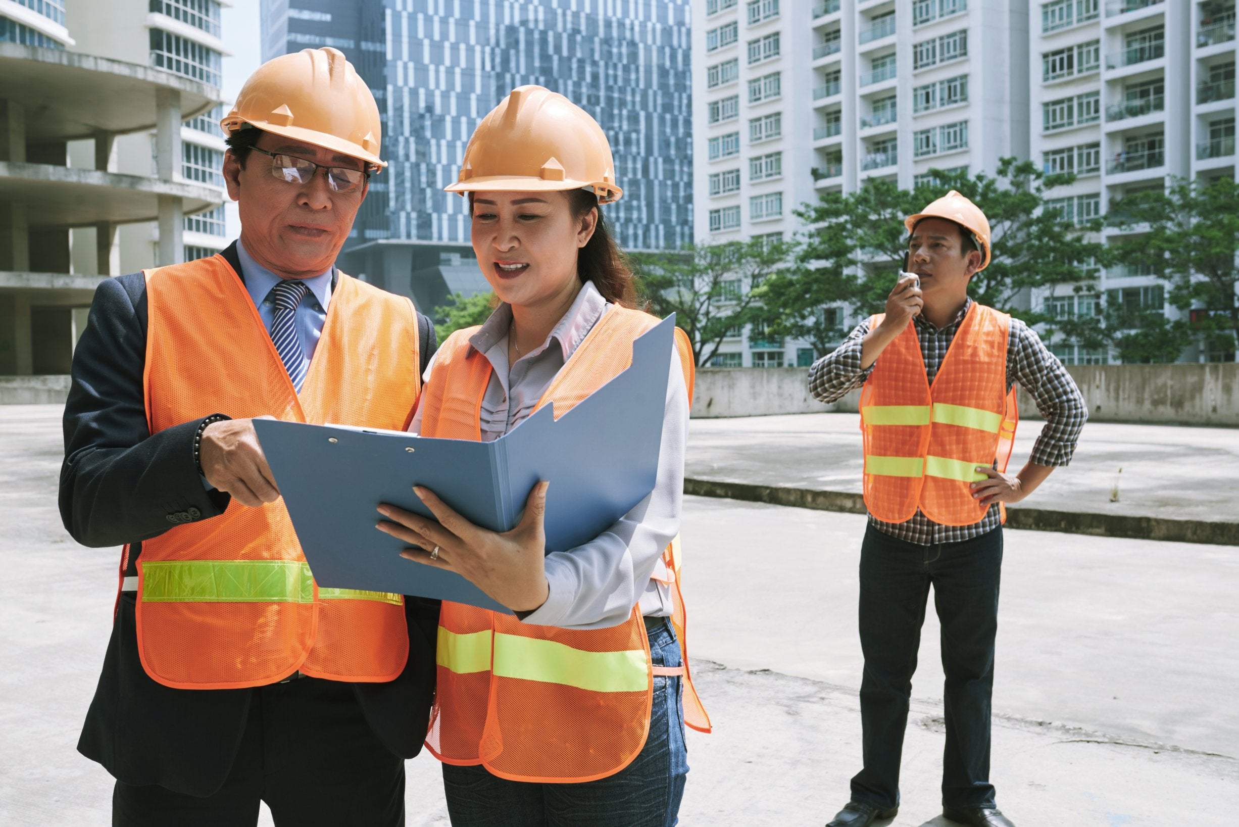 Understanding the Role of the Health and Safety Executive (HSE) - ComplyPlus™ - The Mandatory Training Group UK -