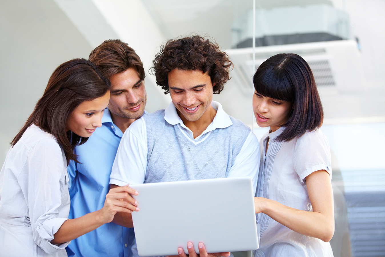 What are the must-have features of an online platform - The Mandatory Training Group UK -