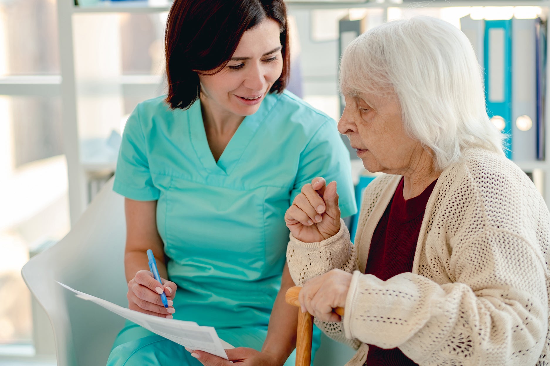 What are the policies and procedures for hospices - ComplyPlus LMS™ - The Mandatory Training Group UK -