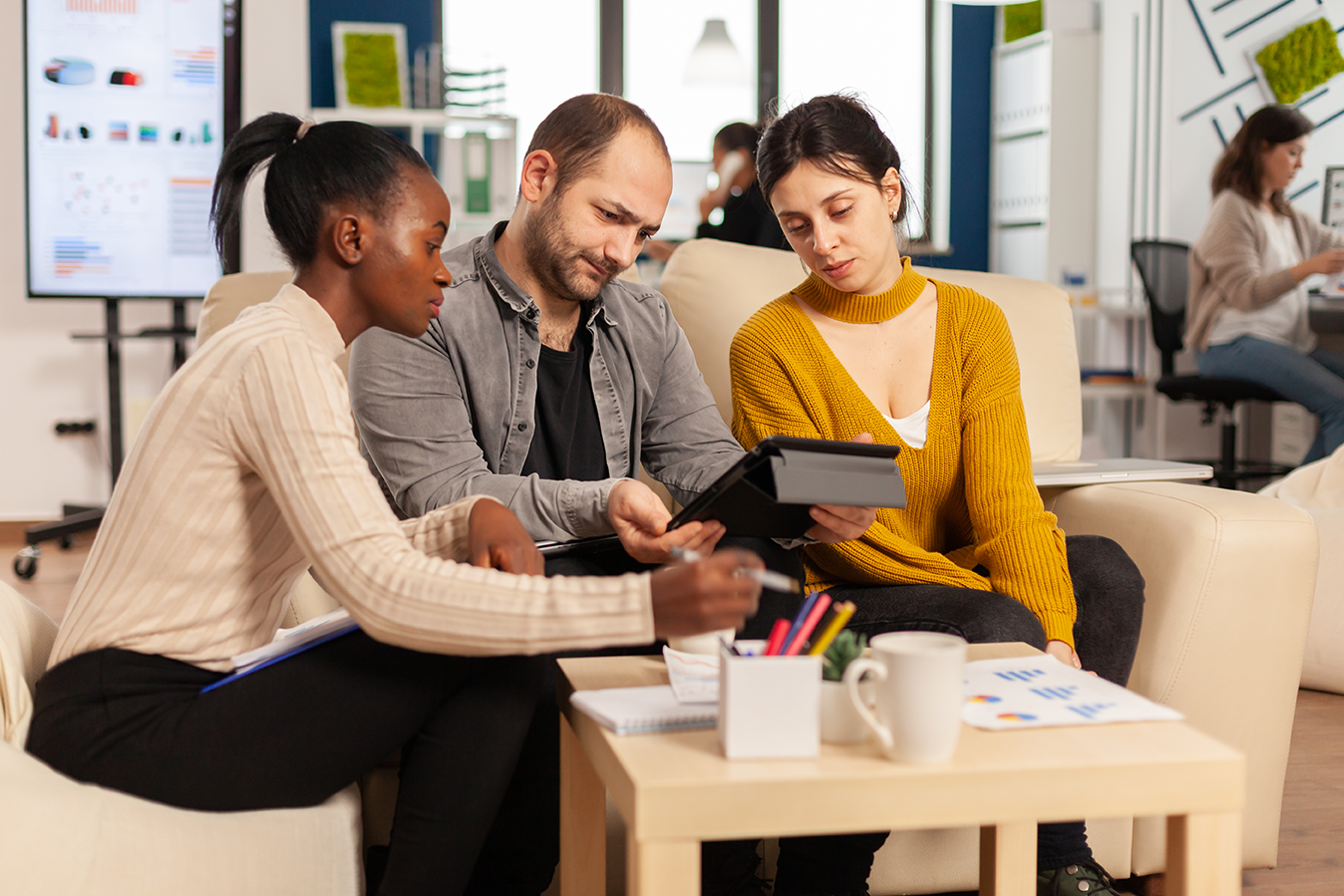Why do salespeople need to use micro-learning - ComplyPlus LMS™ - The Mandatory Training Group UK -